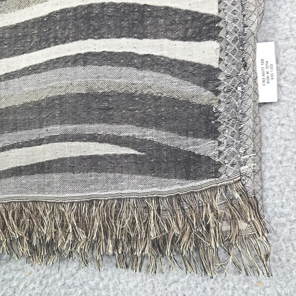 in-things Scarf Womens One Size Black‎ Gray Zebra Print 100% Silk Fringe Wrap